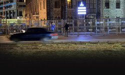 Meslek Fabrikası önünde eyleme polis engeli... Bariyerle kapatıldı!