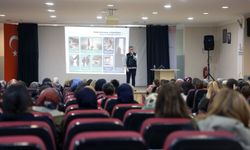 Bayraklı’da madde bağımlılığına karşı annelerle farkındalık eğitimi