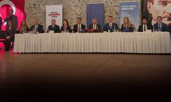 CHP Lideri Özel İzmirli Romanlarla buluştu: Parlamentoda temsil edilmemeniz en büyük ayıp!