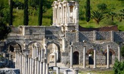 Efes’te tartışmalı uygulamaya yargı freni: Tek bilet zorunluluğu kaldırıldı