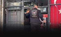 İzmir Emniyetinden dev operasyon: 131 aranan şahıs yakalandı