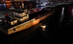 İçinde 5 kişi vardı: Gemiye çarpan tekne battı