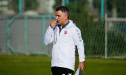 Karşıyaka'da Basatemür'ün güveni tam