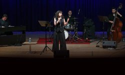 KODA’dan Karşıyaka’da unutulmaz caz performansı