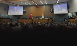 Büyükşehir’de komisyon gündemi CHP'li 4 meclis üyesi istifa etti