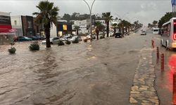 Muğla'da fırtına ve sağanak etkili oluyor