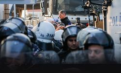 Ayağının tozu ile Meslek Fabrikasına gitti... Tugay'a da giriş izni yok!