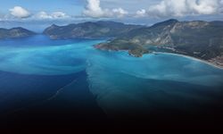 Yağmurun ardından Ölüdeniz’de masalsı turkuaz