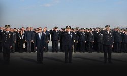 Cumhuriyet Meydanı’nda polislerden 181’inci yıl töreni