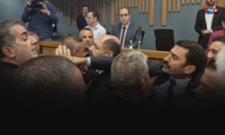 Büyükşehir Meclisi’nde olaylı meclis... Yumruklar ve küfürler havada uçuştu