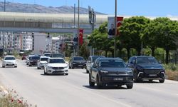 Antalya karayolunda bayram dönüşü hareketliliği yaşanıyor