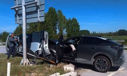 Kütahya'da iki otomobilin çarpıştığı kazada 6 kişi hastanelik!