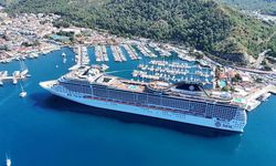 Marmaris'e 'MSC Divina' kruvaziyeri 3 bin 786 turistle geldi
