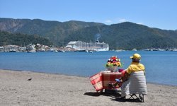 'MSC Divina' kruvaziyeri Marmaris'e 3 bin 471 yolcusuyla geldi