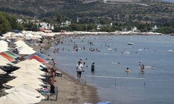 Bodrum'da bayramın ikinci gününde sahillerde yoğunluk sürüyor
