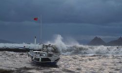 Bodrum'da feribota kuvvetli rüzgar engeli