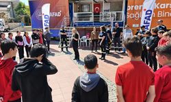 Aliağa'da deprem simülasyon tırı vatandaşlarla buluştu!