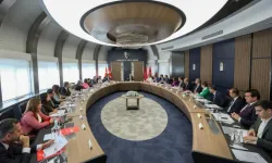 Ankara'da hareketli saatler: Özgür Özel'den yeni hamle