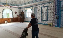 Aydın'da bayram öncesi camilerde temizlik