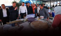 Başkan Tugay'dan Belenbaşı mesaisi: Çocuklara futbol sahası için destek sözü!