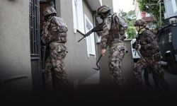 İzmir dahil 24 ilde eş zamanlı baskın… Milyonluk dolandırıcılık ağı çökertildi