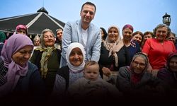 Bornova’da Anneler Günü’nde duygu dolu kutlama!