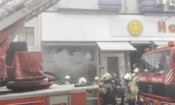 İstanbul'da zincir marketin deposunda yangın!