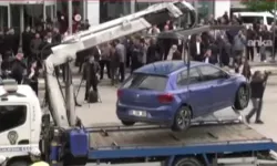 CHP Genel Merkezi önündeki araçlar çekiliyor