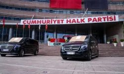 CHP'de iki lüks minibüs satışa çıkarıldı