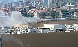 İstanbul'da AVM'de yangın