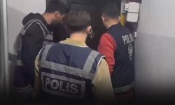 50 yıl hapis cezasıyla aranan firari gardıropta yakalandı!