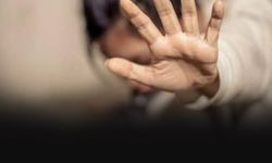 11 yaşındaki kızının müstehcen görüntülerini paylaşan anne gözaltına alındı!