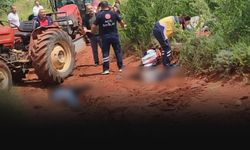 Arazi yolunda devrilen traktörün altında kalan baba ile oğlu hayatını kaybetti