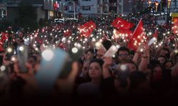 Menemen'de muhteşem gece: On binler buluştu...