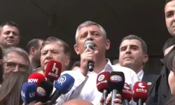 Tebligatı yırttı, binadan ayrıldı: Özgür Özel TBMM'ye yürüyor