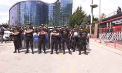 Valilik açıklaması sonrası CHP Genel Merkezi'nde polis hareketliliği