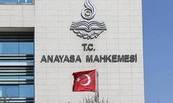AYM'den 'süresiz nafaka' kararı