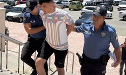 Polisin 'dur' ihtarına uymadı, 3 kişiyi yaralayıp kaçtı