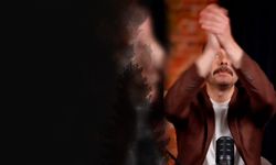 AK Partili Kaya'dan Büyükşehir'e 'ilaçlama' tepkisi: İzmir'in tadını sivrisinekler çıkarıyor!