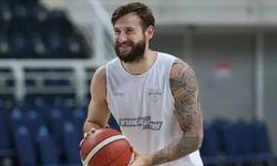 Aliağa Petkimspor, Thomas Akyazılı'yı transfer etti
