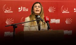 Başkan Tugay’a gençlerden destek: Çelik de istifa etti!