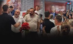 CHP il binasında gerginlik... Gümrükçü’ye yakın isimler partiye geldi