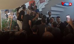 CHP İzmir'de olaylı gece: Gümrükçü parti binasına girdi ortalık karıştı!
