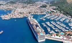 Marmaris'e 'MSC Divina' kruvaziyeriyle 3 bin 899 turist geldi