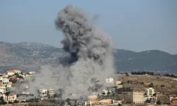 İsrail savaş uçakları, Lübnan'ı bombalıyor