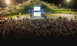 İzmir'de milli heyecan coşkusu dev ekranda yaşanacak!