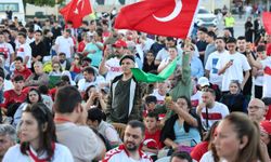 İzmir'de milli maç heyecanı