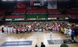 Karşıyaka’da Kış Spor Okulları’na görkemli kapanış