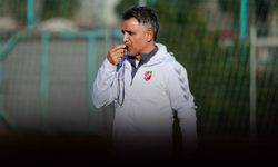 Karşıyaka’da taraftarın istediği oldu: İlk imza Basatemür’den!