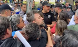 Özel sektör öğretmenlerine polis müdahalesi!